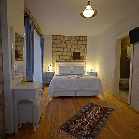 Masli̇na Otel 3*