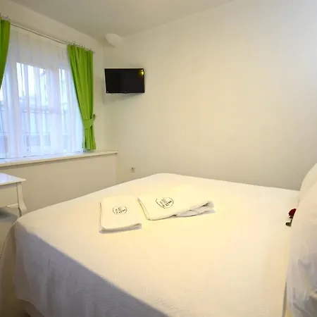 Otel Masli̇na