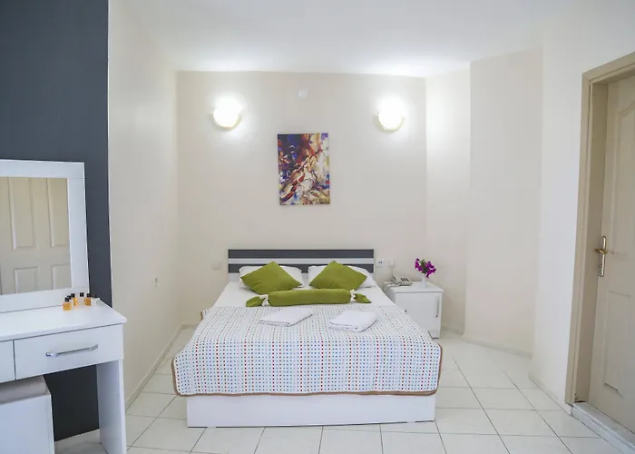 Hotel Masli̇na Izmir